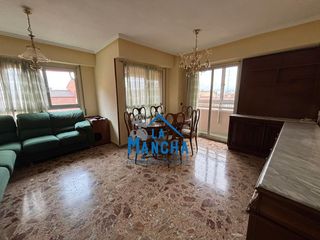 Pis  Avenida ramon y cajal. 268.000 inmobiliaria la mancha vende piso en industria de albace