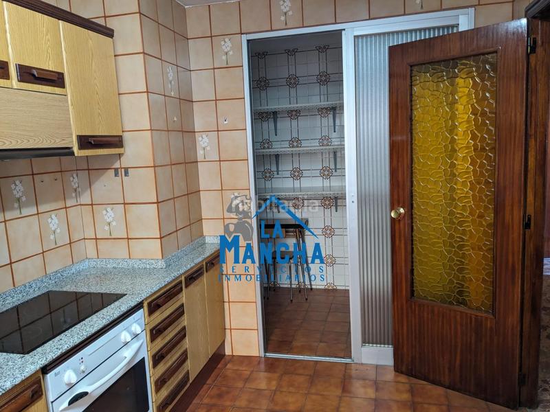 Foto 0b059631-bab5-4740-b810-bf67b99ac214. Appartement avec chauffage parking dans Industria Albacete