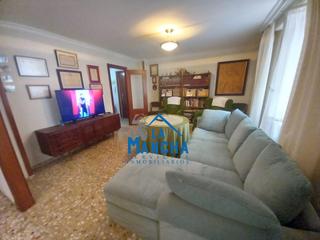 Appartement  Calle blasco de garay. Inmobiliaria la mancha vende bajo de 3 habitaciones y patio en z