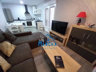 Casa  Calle tarazona. Inmobiliaria la mancha vende casa baja con terraza y piscina en