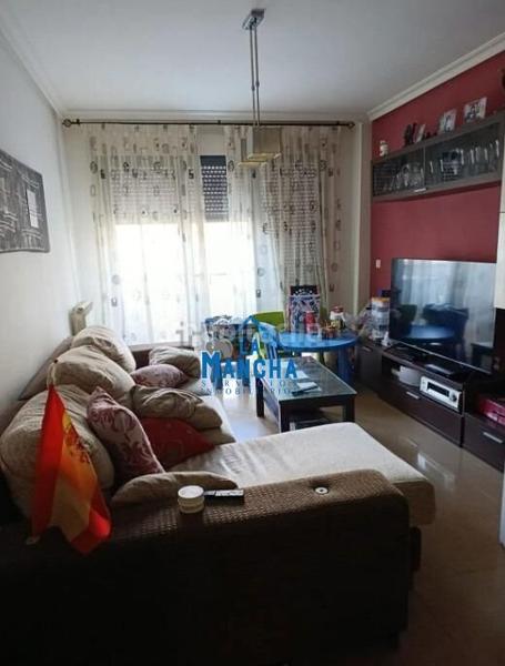 Foto 1c600d3f-5a58-4cf7-89c0-d43fa68653c7. Piso inmobiliaria la mancha vende espectácular piso con piscina en zona imaginalia en Albacete