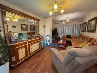 Casa a schiera  Calle san fernando. Inmobiliaria la mancha vende adosado de calidad en zona carrefou