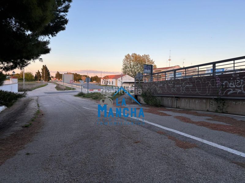 Foto b209c19f-032e-4be5-a250-1f851ff480c2. Capannone industriale in Pedanías - Extrarradio Albacete