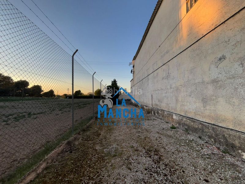 Foto b2731cd2-42c4-4fd7-9e3f-76a927831be2. Capannone industriale in Pedanías - Extrarradio Albacete