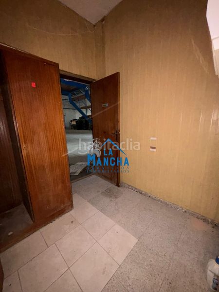 Foto f487f436-d979-4105-b935-f311638265f4. Capannone industriale in Pedanías - Extrarradio Albacete