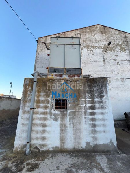 Foto f7cdc268-e591-4361-a9e1-f92d2db0eb48. Capannone industriale in Pedanías - Extrarradio Albacete