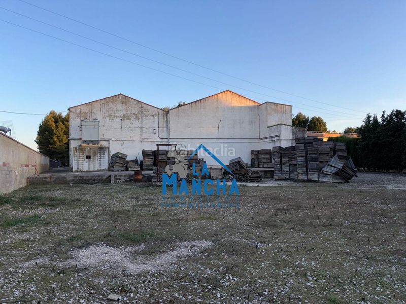 Foto faae7b63-606b-434b-b234-0823192357d1. Capannone industriale in Pedanías - Extrarradio Albacete
