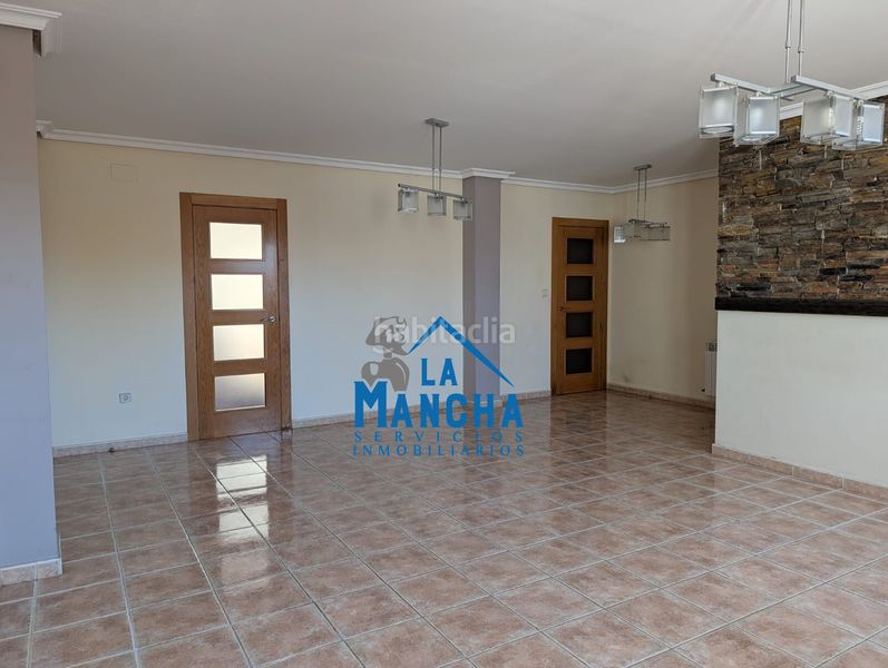 Foto 4a237aa7-31c0-457e-b804-c08d8523d1f8. Casa adossada amb calefacció aparcament a Gineta (La)