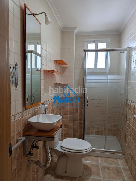 Foto a880d836-5d80-4dff-9693-303d43983bb0. Casa adossada amb calefacció aparcament a Gineta (La)
