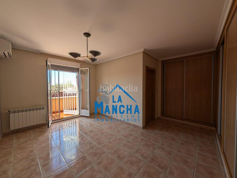 Foto f76916b7-9cb0-436f-958f-a0020c51e801. Casa adossada amb calefacció aparcament a Gineta (La)