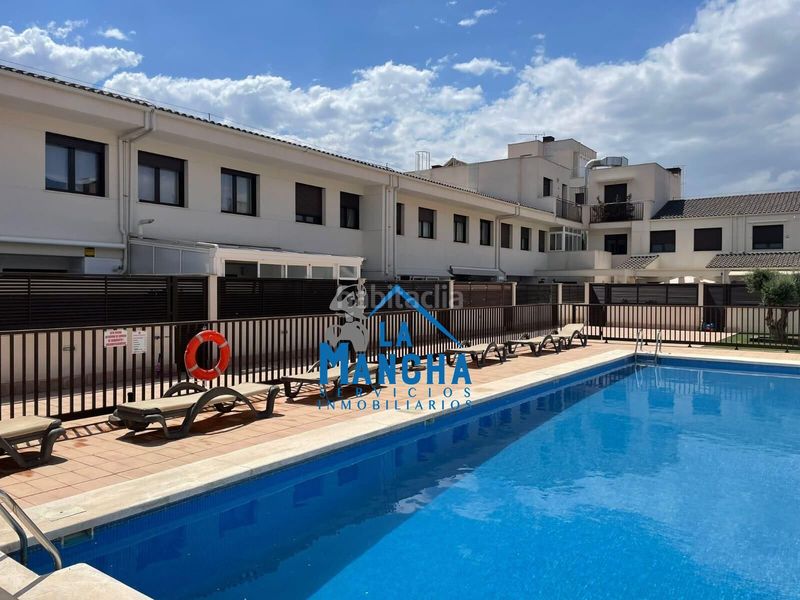Foto 431f05fd-3f83-48e7-aff0-dbdc050efa52. Casa adossada amb calefacció aparcament piscina a Albacete