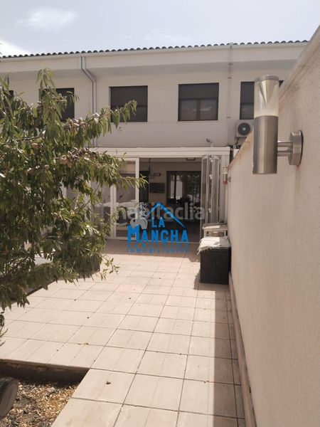 Foto a6152e49-53d0-4bf7-b2d2-bc8316781163. Casa adossada amb calefacció aparcament piscina a Albacete