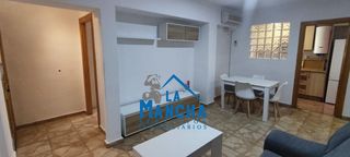Flat  Calle francisco pizarro. 145.000 inmobiliaria la mancha vende bonito apartamento de 2 hab
