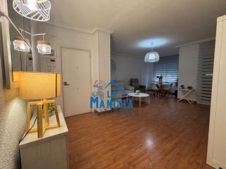Lloguer Pis  Calle rosario. 1.050 al mes inmobiliaria la mancha alquila piso con garaje en c