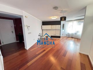 Pis  Calle teodoro camino. 350.000 inmobiliaria la mancha vende piso en el centro de albace
