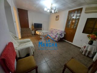 Mas à Casas de Juan Núñez. 78.000 inmobiliaria la mancha vende bonita casa de pueblo en cas