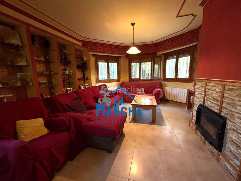 Foto 49b74685-a521-4d1a-aa99-85536caf9a8d. Haus mit heizung parking pool in Pedanías - Extrarradio Albacete