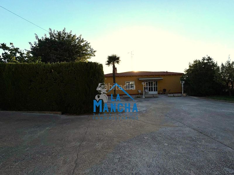 Foto d9dc7cef-d3c8-4dd6-b054-4535a6f17026. Haus mit heizung parking pool in Pedanías - Extrarradio Albacete