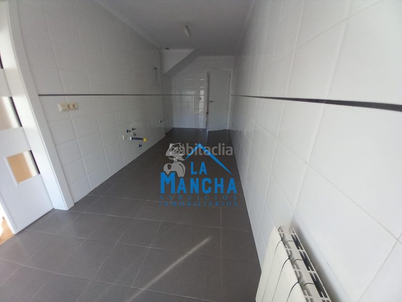 Foto 0e1b35cf-1f03-4ff0-887e-c3c0b99a3e44. Casa adossada amb calefacció aparcament a Madrigueras
