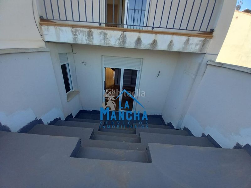 Foto 44257d93-8221-42d3-8e3d-e4130f402917. Casa adossada amb calefacció aparcament a Madrigueras