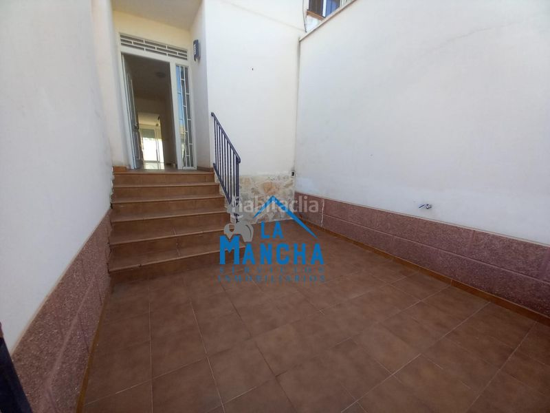 Foto 46357eed-19d8-4153-afdc-c66e2ae509af. Casa adossada amb calefacció aparcament a Madrigueras