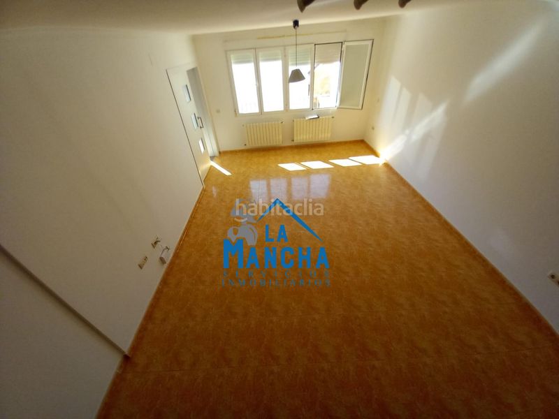 Foto 774a9212-8bb4-4846-8344-c64404474566. Casa adossada amb calefacció aparcament a Madrigueras