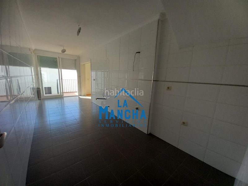 Foto 78eed0fd-810e-46c1-b56c-61e44d4d5dc0. Casa adossada amb calefacció aparcament a Madrigueras