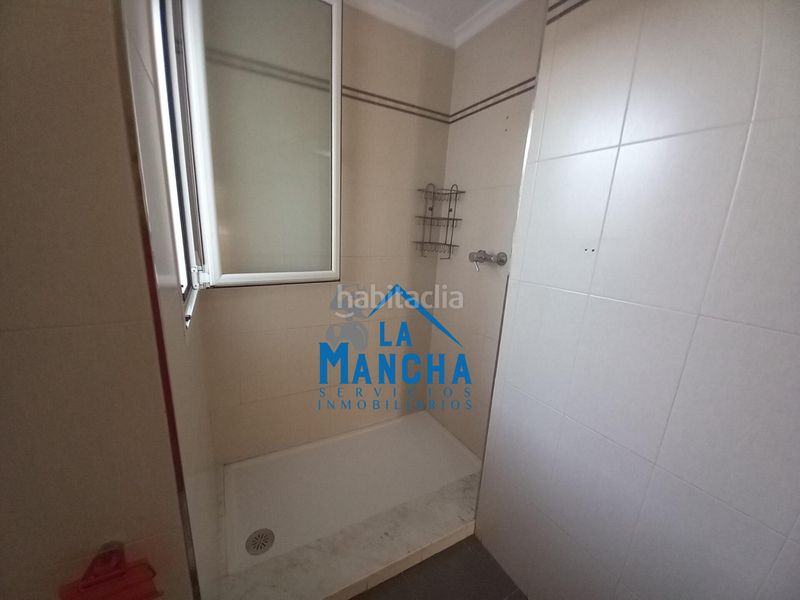 Foto c0aeeccb-baba-493f-aacf-b660f02777bd. Casa adossada amb calefacció aparcament a Madrigueras