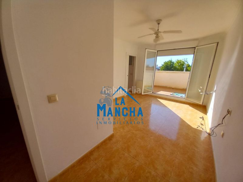 Foto c4a58b36-da31-4cac-b268-11ea770673a7. Casa adossada amb calefacció aparcament a Madrigueras