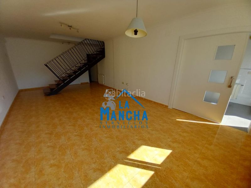 Foto f339cec5-4e66-4acf-9e96-98335a8fe735. Casa adossada amb calefacció aparcament a Madrigueras