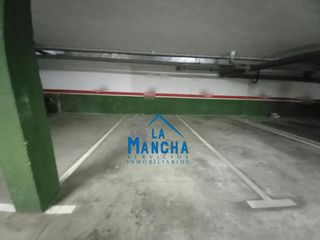Parking voiture à Universidad