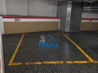Parking voiture à Estación