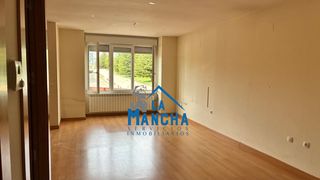 Casa adosada en Facultad de Medicina. Inmobiliaria la mancha vende adosado en barrio medicina.