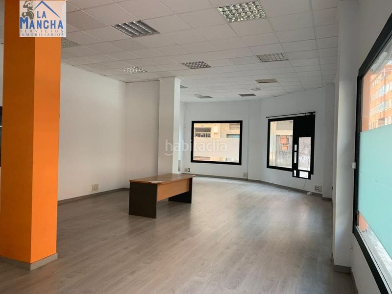 Foto 43f43b96-0f4a-4567-a938-74484e39ed8a. Local comercial a Industria Albacete
