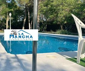 Mas  Calle gardenia. Inmobiliaria la mancha vende chalet en agua sol