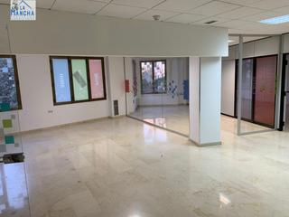Location Local commercial  Plaza altozano. Inmobiliaria la mancha alquila local comercial zona centroaltoza