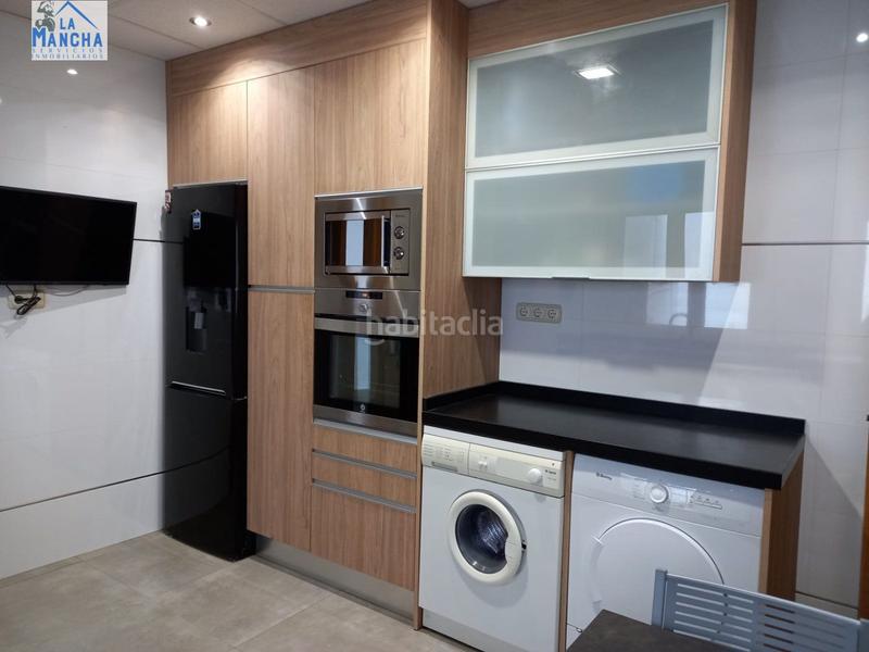 Foto 16e127ce-b11a-4063-8eda-e62f834aa516. Appartement avec chauffage dans Centro Albacete