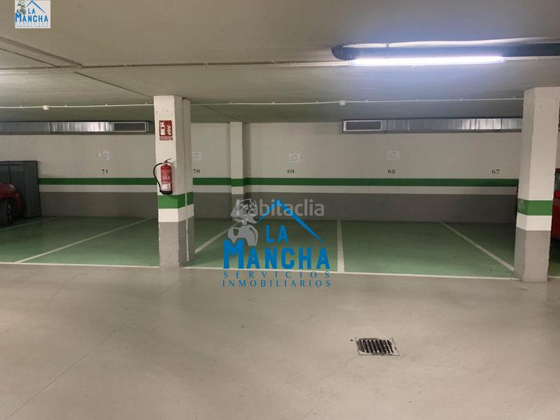 Foto eee1a07b-315e-4708-aa8d-f7464cd2c82b. Autoparkplatz in Imaginalia - Llanos del Águila Albacete