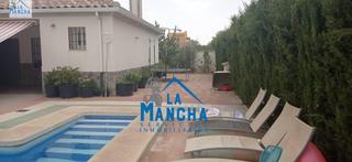 Xalet  Calle ana karenina. Inmobiliaria la mancha vende chalet de lujo en albacete
