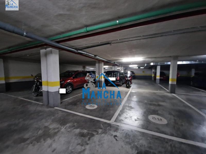 Foto 60ef2b34-7cd0-486e-946e-28b674978d9e. Autoparkplatz in Imaginalia - Llanos del Águila Albacete