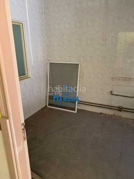 Foto ba55b165-1d7d-4793-a7e0-330a214da57e. Local comercial a Fátima Albacete
