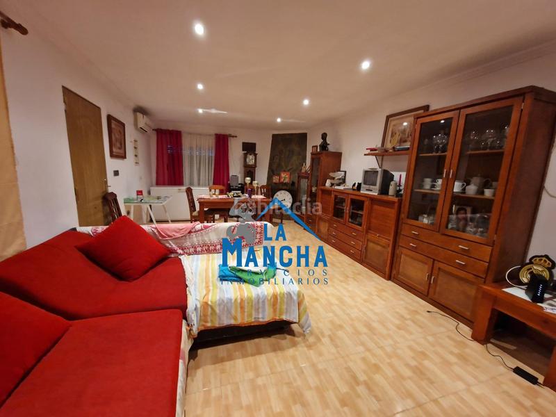 Foto 0c84ddbe-8c0c-4003-a222-939b041ad263. Chalet inmobiliaria la mancha vende chalet independiente en zona carretera de jaen en Albacete