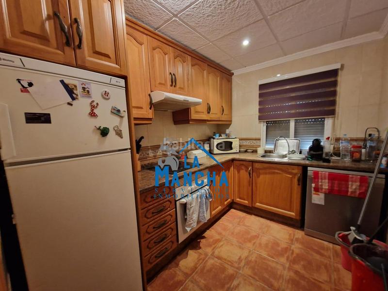 Foto 4f52f7d3-b3ae-418c-9f3f-56d970d3fefe. Chalet inmobiliaria la mancha vende chalet independiente en zona carretera de jaen en Albacete