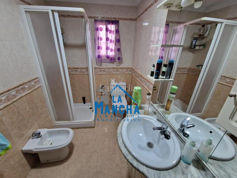 Foto 953e1ec2-9179-47e8-a2a9-f1a7313a8ef9. Chalet inmobiliaria la mancha vende chalet independiente en zona carretera de jaen en Albacete
