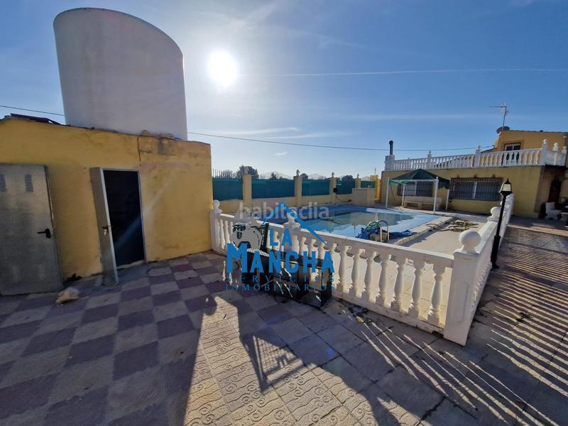 Foto db2ac331-9068-4545-a500-faea255b3c82. Chalet inmobiliaria la mancha vende chalet independiente en zona carretera de jaen en Albacete