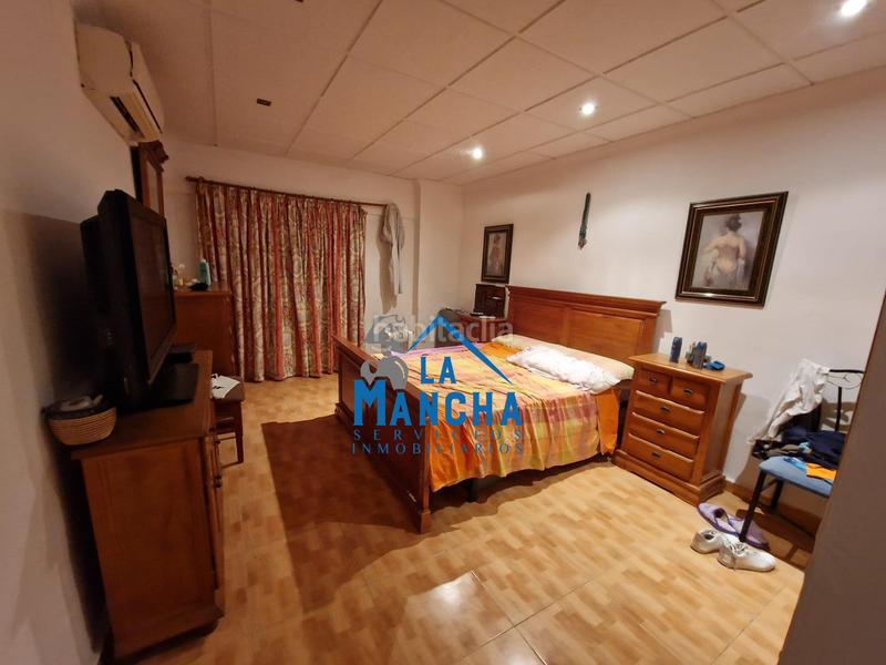 Foto f572dcfa-cdf7-4577-af6f-a78522bfd13c. Chalet inmobiliaria la mancha vende chalet independiente en zona carretera de jaen en Albacete