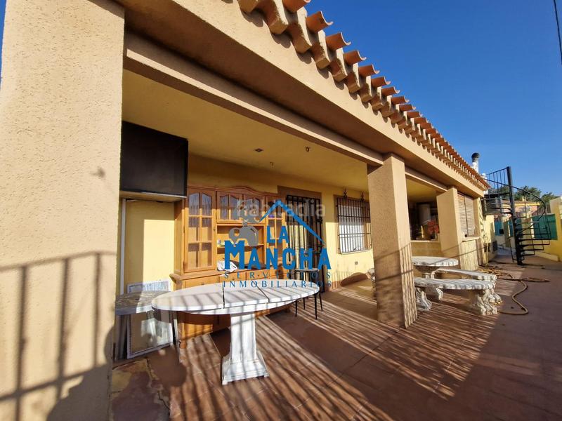 Foto fbb61a07-a3b9-4a25-a04e-3cd83e09ced3. Chalet inmobiliaria la mancha vende chalet independiente en zona carretera de jaen en Albacete