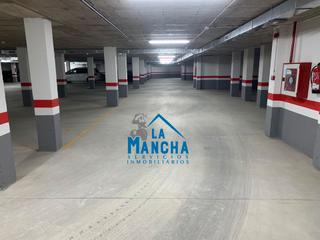 Parking coche  Avenida levante. Ref ac008  inmobiliaria la mancha vende plaza de garaje en chinc