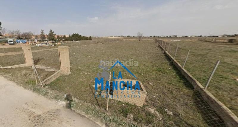 Foto 980ec386-7b38-48b3-ac0e-10b01450c69e. Finca rústica inmobiliaria la mancha vende terreno rustico zona hospitalfacultad de medicina en Albacete