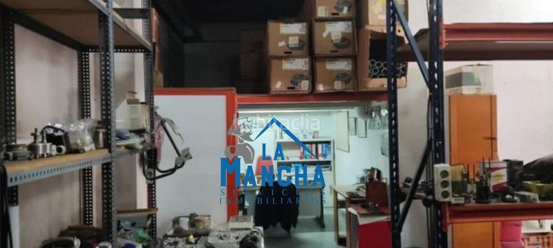 Foto bdf19bfc-b39b-4b90-956c-7f7fcad5fc05. Local comercial a El Pilar Albacete